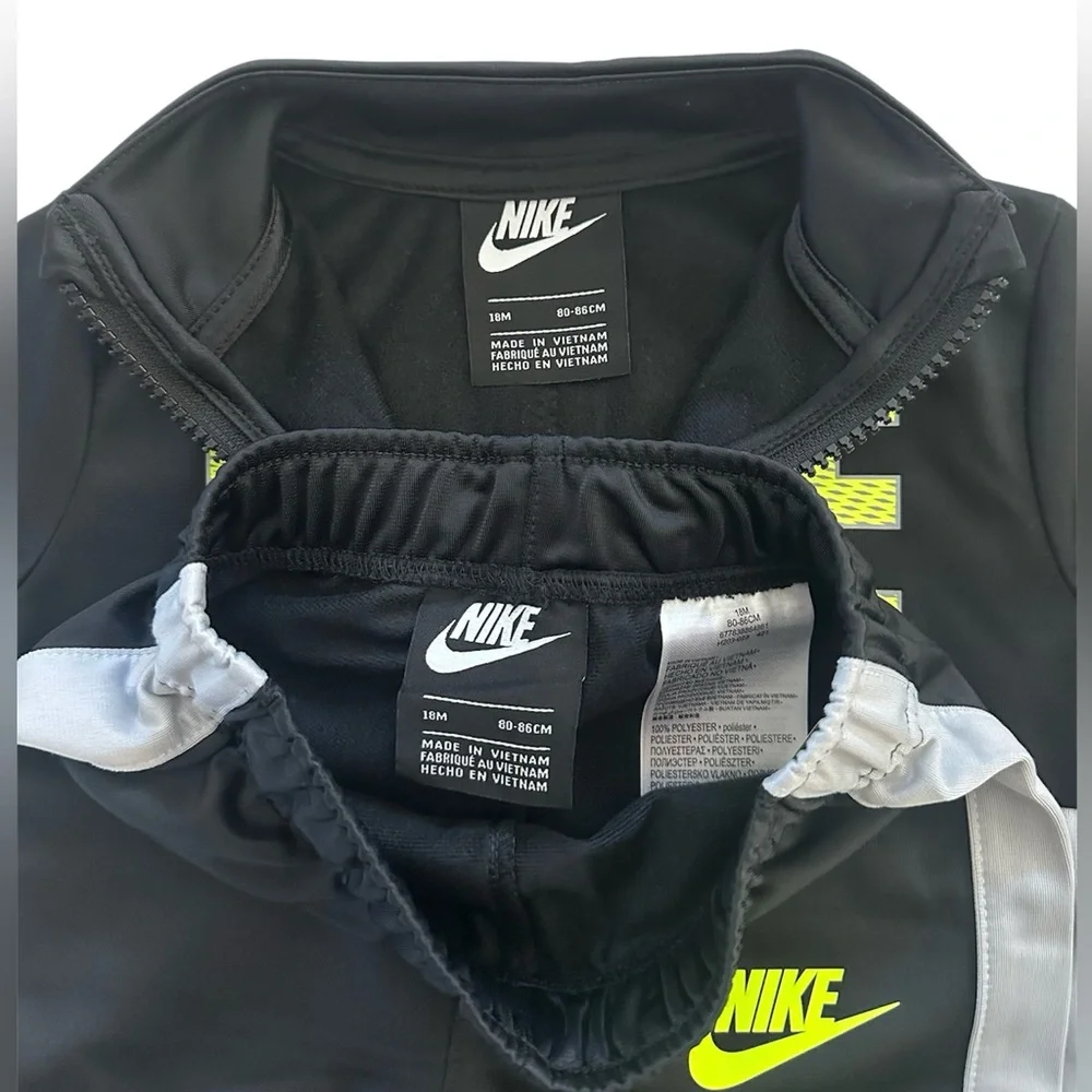 Nike Boys 2 Piece Track Jacket & Jogger Pants Set Boys Size 18 Months NWT